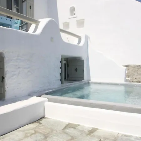 Villa Elpida *