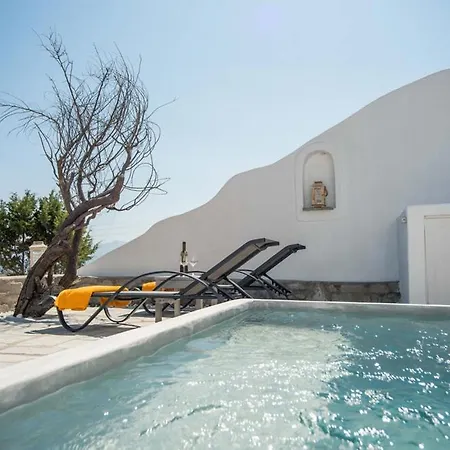 Elpida Villa